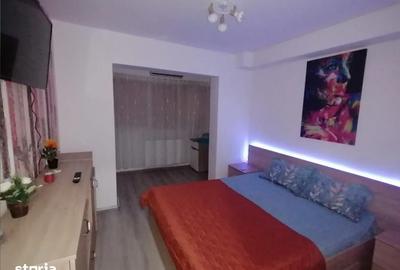 Apartament cu 2 camere decomandat în Micro 3