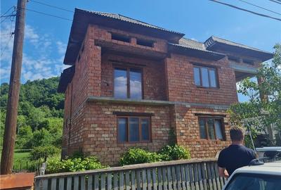 Casă în Săliște - 1