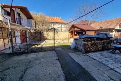 Casă cu 4 camere cu Teren 4 Mp în Central - 4