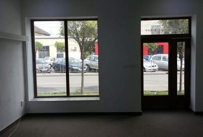 Spațiu comercial, de 60 mp, în Exterior Vest - 4