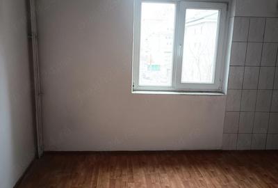 Apartament cu 2 camere semidecomandat în Central - 1