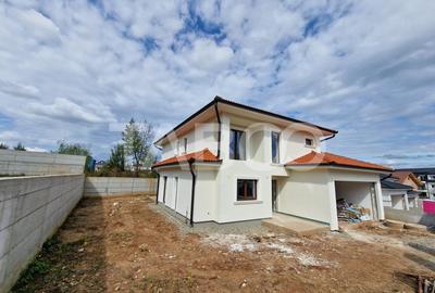 Casa individuala de vanzare cu teren, terasa, garaj si curte Selimbar Casa individuala de vanzare cu teren, terasa, garaj si curte Selimbar - 2