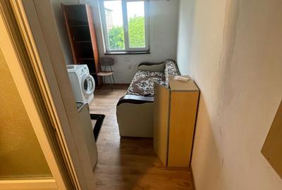 Garsonieră decomandată în Traian - 2