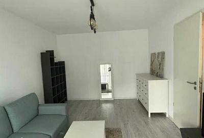 Apartament 2 camere, decomandat - zona Tractorul - 2