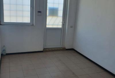 Spațiu comercial, de 1,100 mp, în Episcopia Bihorului - 2