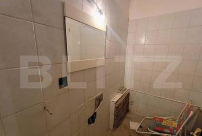 Apartament cu 4 camere semidecomandat în Central - 2