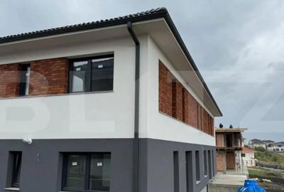 Casă cu 4 camere cu Teren 431 Mp în Someșeni