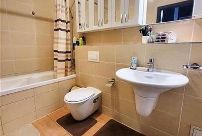 Inchiriere apartament 2 camere,Tampa Gardens,et1,parcare subterana - 2