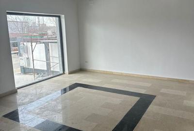 Casă cu 3 camere în Central