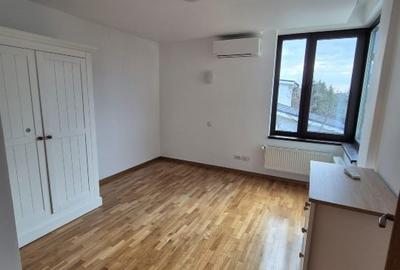 Duplex cu 5 camere cu Canalizare în Ostratu - 3