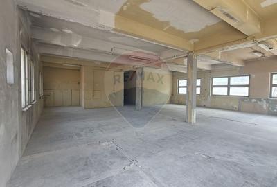 Spatiu comercial de 228mp de inchiriat in p-ta 1 Mai - 2
