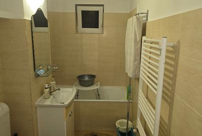 Apartament cu 3 camere decomandat în Progresul - 9