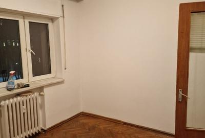 Apartament cu 3 camere semidecomandat în Pajura - 10