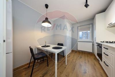 Apartament 3 camere de inchiriat - Tractorul, Str. Gloriei nr. 12 - 2