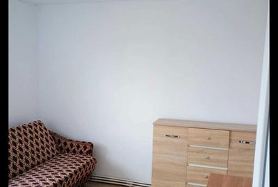 Apartament cu 3 camere decomandat în Central - 4