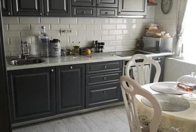 Apartament cu 4 camere decomandat, mobilat în Tei - 1