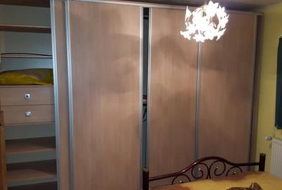 Apartament cu 3 camere decomandat în Giurgiului - 4