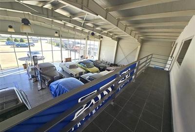 Showroom, service, magazin desfacere, birouri - Aeroport Oradea - 8