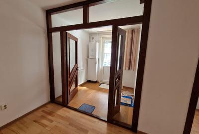 Apartament cu 2 camere decomandat în Central - 3