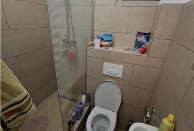 Apartament cu 3 camere semidecomandat, mobilat în Central - 12