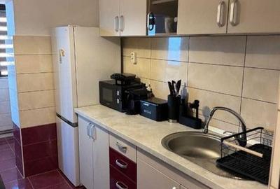 Apartament cu 2 camere decomandat în 9 Mai - 1