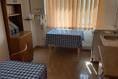 Garsonieră decomandată în Central - 4