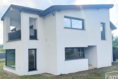 VILA de LUX in Burdujeni - 1