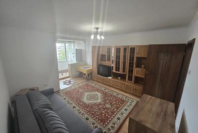 Garsonieră decomandată în Astra