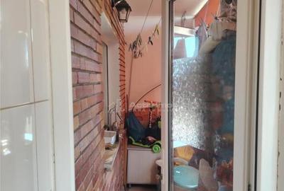 Apartament cu 2 camere, decomandat situat in Ploiesti, carti - 4