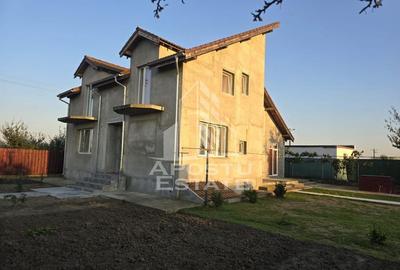Casă individuală cu 7 camere în Șofronea