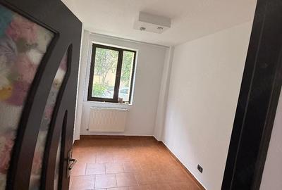 Spațiu comercial, de 65 mp, în Horia - 2