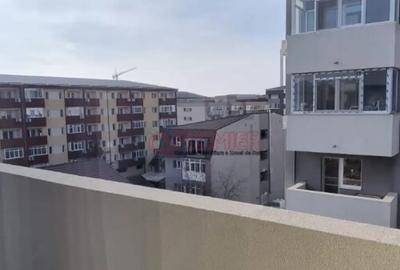 Apartament cu 2 camere decomandat în Apărătorii Patriei - 11