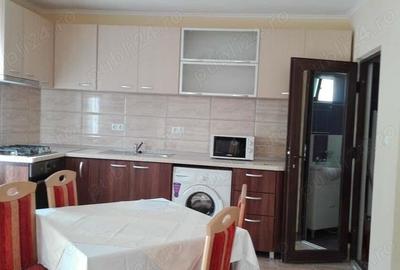 Apartament cu 3 camere decomandat în Rogerius