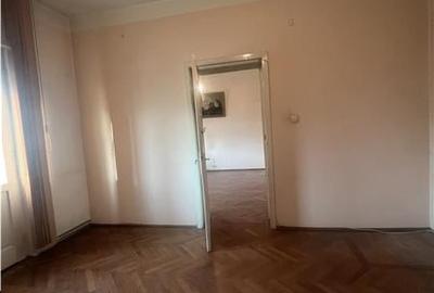 Calea Calarasi-apartament 2 camere,centrala termica,boxa - 1