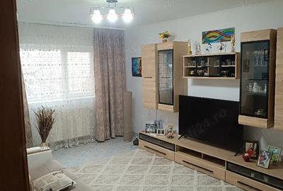 Apartament 3 camere decomandat - 2