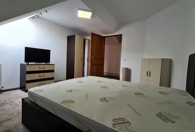 Apartament cu 4 camere decomandat, mobilat în Schei - 4