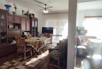 Comision 0%! Locul unde confortul devine acasa! Casa insiruita spatioasa zona Fl - 3