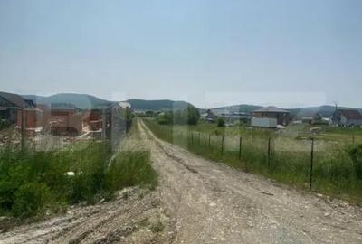 Teren de 900 mp, în Unirea