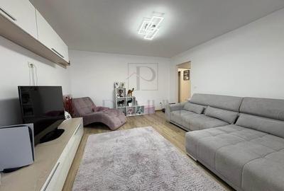 Apartament cu 3 camere decomandat, mobilat în Aradului