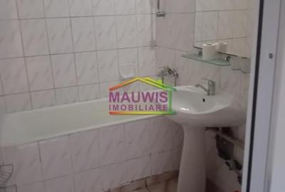 Titan /Minis Titan /Minis - 4