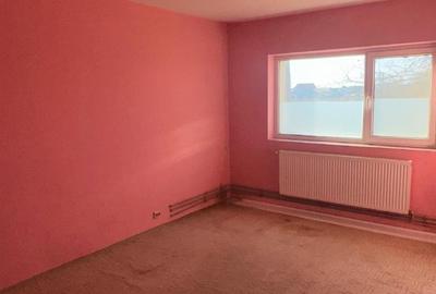 Apartament cu 3 camere decomandat în Central - 10