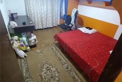 DAMBOVITA - 4 CAM - DECOMANDAT - ETJ.1 - 2 BAI - 2 BALCOANE - CENTRALA - SPATIOS - 4