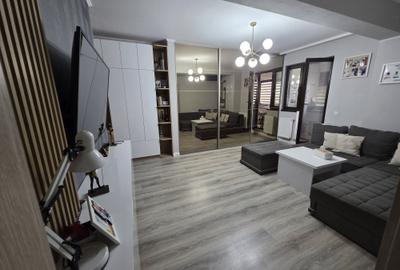 Apartament cu 3 camere semidecomandat în Central