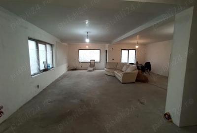 Casă cu 4 camere în Central - 7