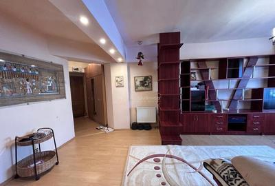 Apartament cu 3 camere semidecomandat în Central - 6