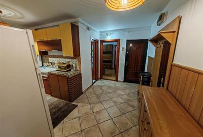 Apartament cu 3 camere semidecomandat în Răcădău - 5