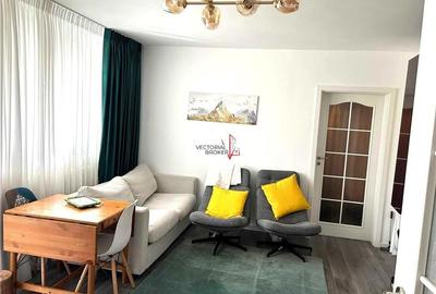 Apartament cu 3 camere decomandat, mobilat în Colentina