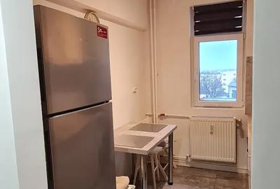 Apartament cu 2 camere semidecomandat în Progresul - 6