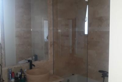 Casă cu 4 camere în Central - 3