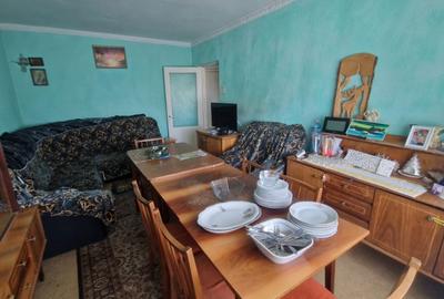 Apartament cu 3 camere decomandat în Păcii - 3